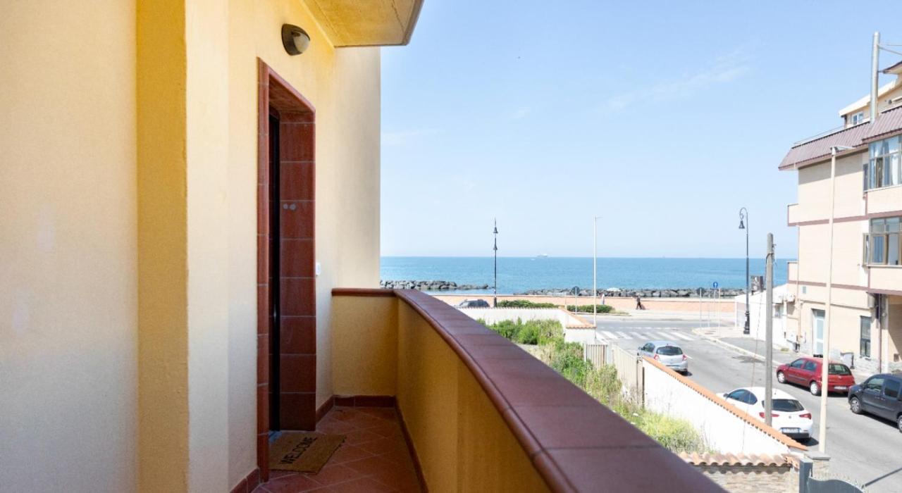 Waterfront House Fiumicino Apartment Luaran gambar